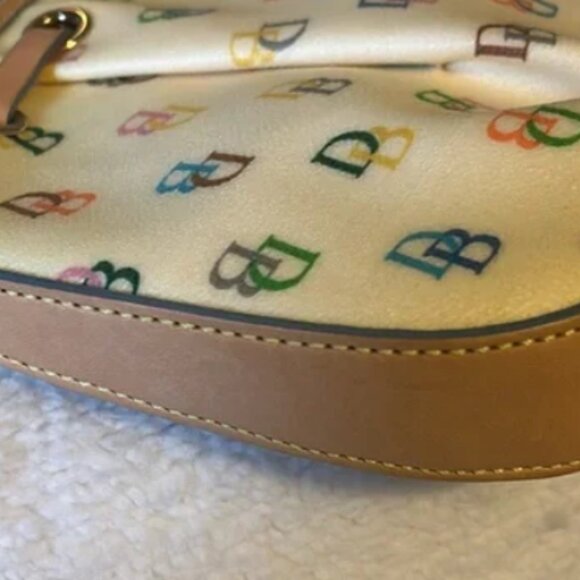 Dooney & Bourke -.Rainbow DB Logo and Zipper Shoulder/Crossbody Bag - Picture 4 of 6